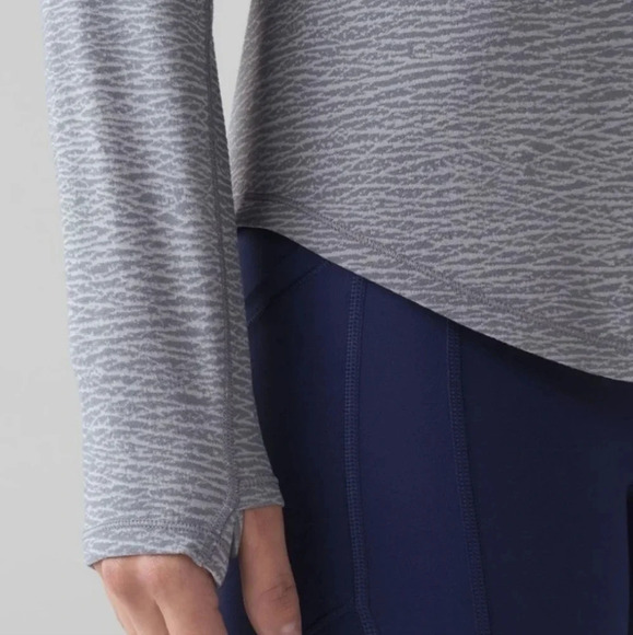 Lululemon lost in pace long sleeve shirt size 6 - Picture 10 of 10